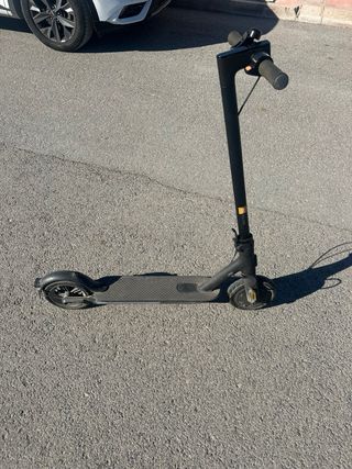 Patinete Eléctrico Xiaomi Essential