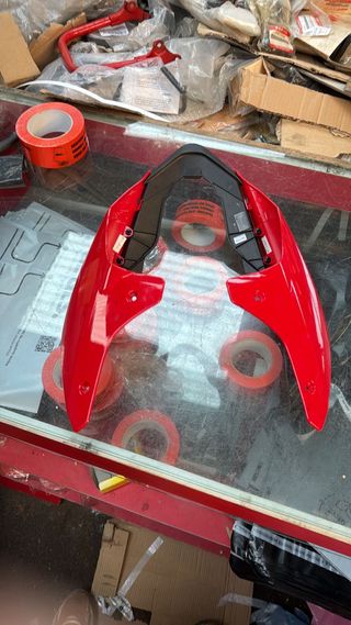 Colín Ducati Panigale V2 2024 Rojo