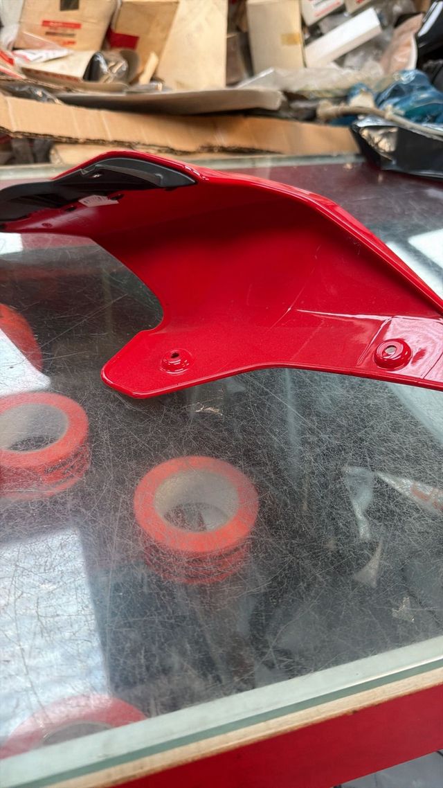 Colín Ducati Panigale V2 2024 Rojo