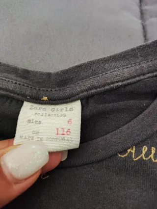 Camisola Zara 6 anos c/ corações lantejoula