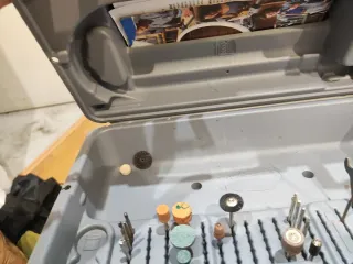 Dremel con accesorios falla en la fuerza