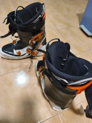 Esquís de travesía y botas