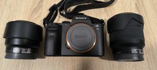 Sony Alpha 7 II + 2 objetivos + kit fotografía