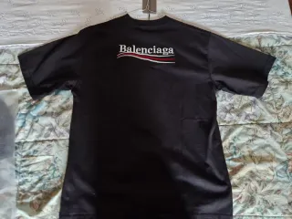 T-shirt Balenciaga S , nuovo!