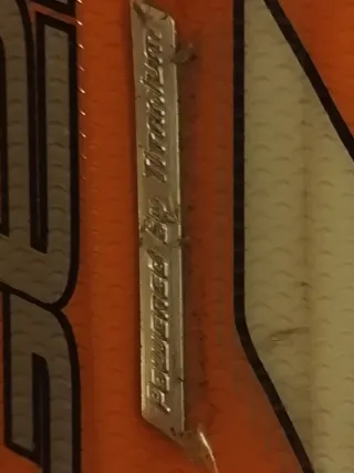 Sci Völkl Racetiger con attacchi