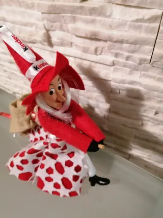Befana con sacco porta cioccolatini