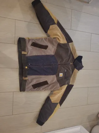 Chaqueta Carhartt Patchwork Beige y Marrón