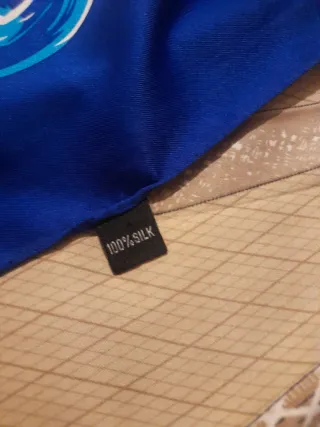 Pañuelo Seda Grande Diseño Bastones