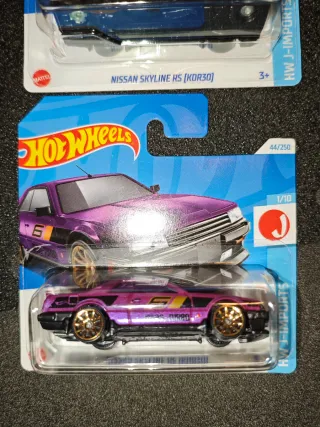 2 Hot Wheels Nissan Skyline RS (KDR30)