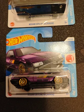 2 Hot Wheels Nissan Skyline RS (KDR30)