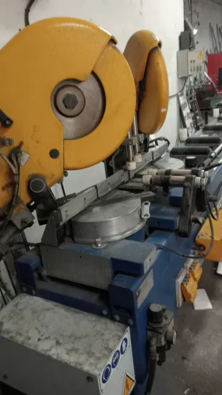 Tronzadora de 2 cabezales