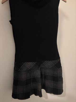 Vestido Negro y Gris con Volantes