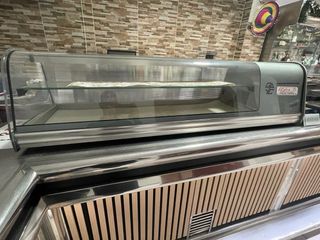 Vitrina expositora refrigerada