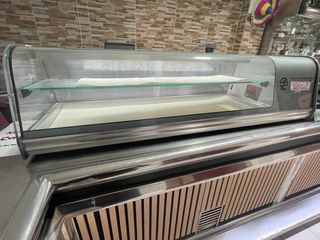 Vitrina expositora refrigerada