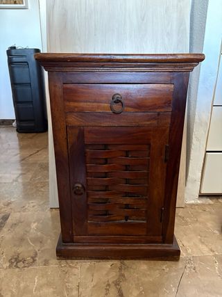 Mesita de noche de madera maciza