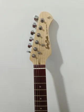 Guitarra Eléctrica junior Negra. Harley Benton