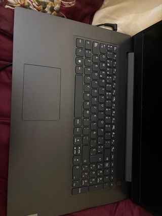 Portatil Lenovo V17 G3 IAP i5 12Gen 16GB RAM