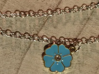 Colgante Stitch con cadena