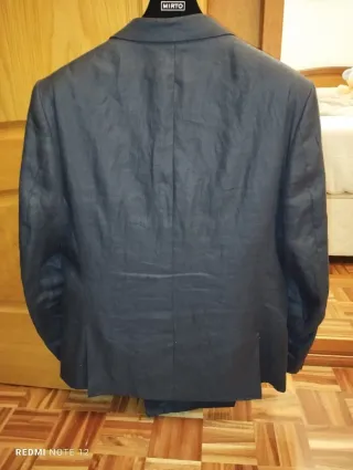 Traje de lino azul marino