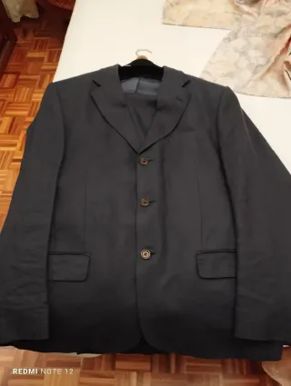 Traje de lino azul marino