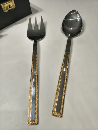 Cubertería Monix 75 piezas oro