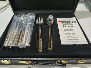 Cubertería Monix 75 piezas oro