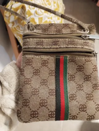 Borsa piccola con stampa Gucci