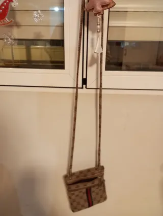 Borsa piccola con stampa Gucci