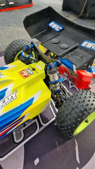 Associated B74.1 RC 1/8