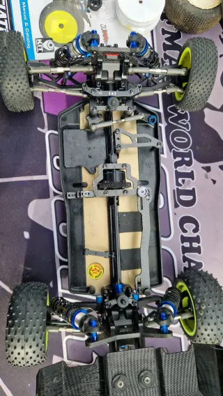 Associated B74.1 RC 1/8