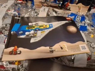 Lego classic space 10497 Galaxy Explorer