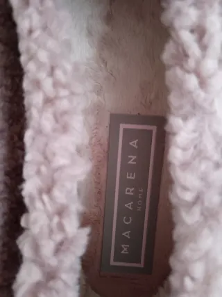 Pantufas Macarena Rosa com pedras Brilhantes.