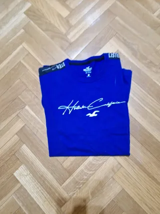 Camiseta Hollister azul manga larga