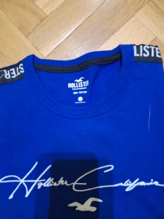 Camiseta Hollister azul manga larga