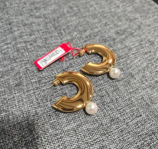 Pendientes Majorica Dorados con Perla Blanca