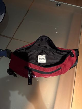 Riñonera Champion Roja