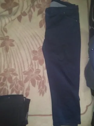 Vaqueros hombre rojos