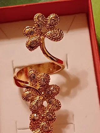 Anello fiore oro regolabile