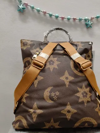 Zaino nuovo con cartellino con orsetto peluche