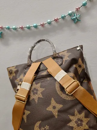 Zaino nuovo con cartellino con orsetto peluche