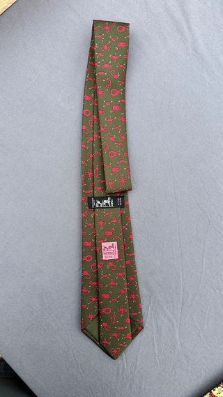 Corbata Christian Dior y dos Hermes