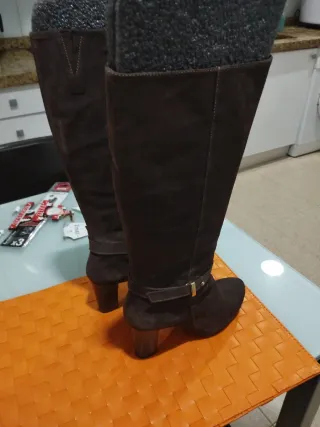 Botas caña alta ante marrón talla 37, 8 cm d tacon