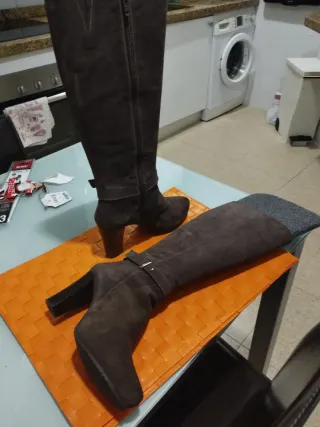 Botas caña alta ante marrón talla 37, 8 cm d tacon