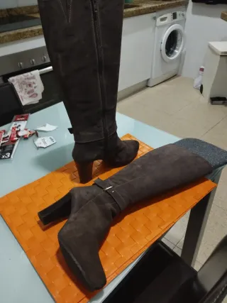 Botas caña alta ante marrón talla 37, 8 cm d tacon