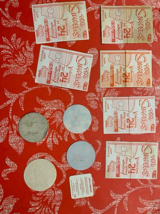 Lote cromos y tazos Boomer Simpsons