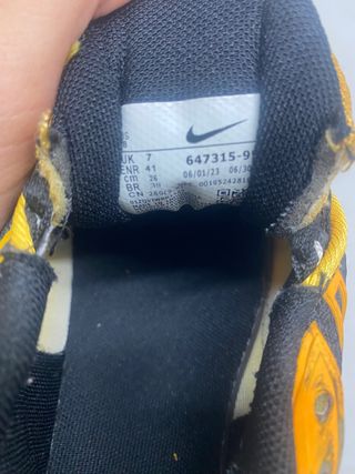 Zapatillas Nike Air Max Plus TN Negras y Amarillas