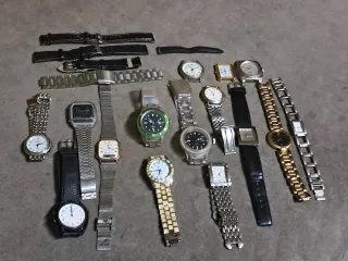Lote de 15 relojes