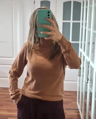 Jersey Massimo Dutti cuello alto lana marrón