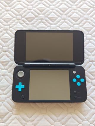New Nintendo 2DS XL Azul y Negra