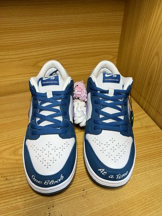 Nike SB Dunk Low Born and Raised